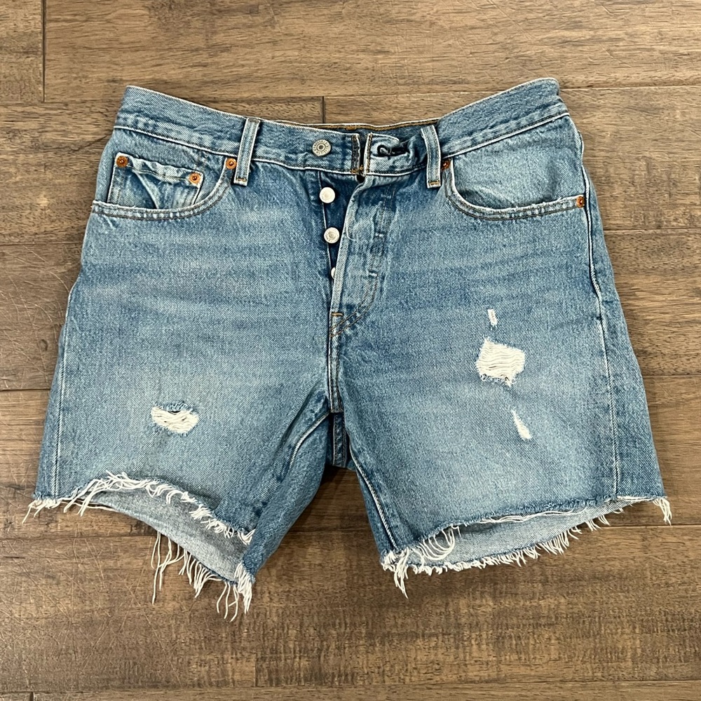 Levi’s Cutoff Shorts